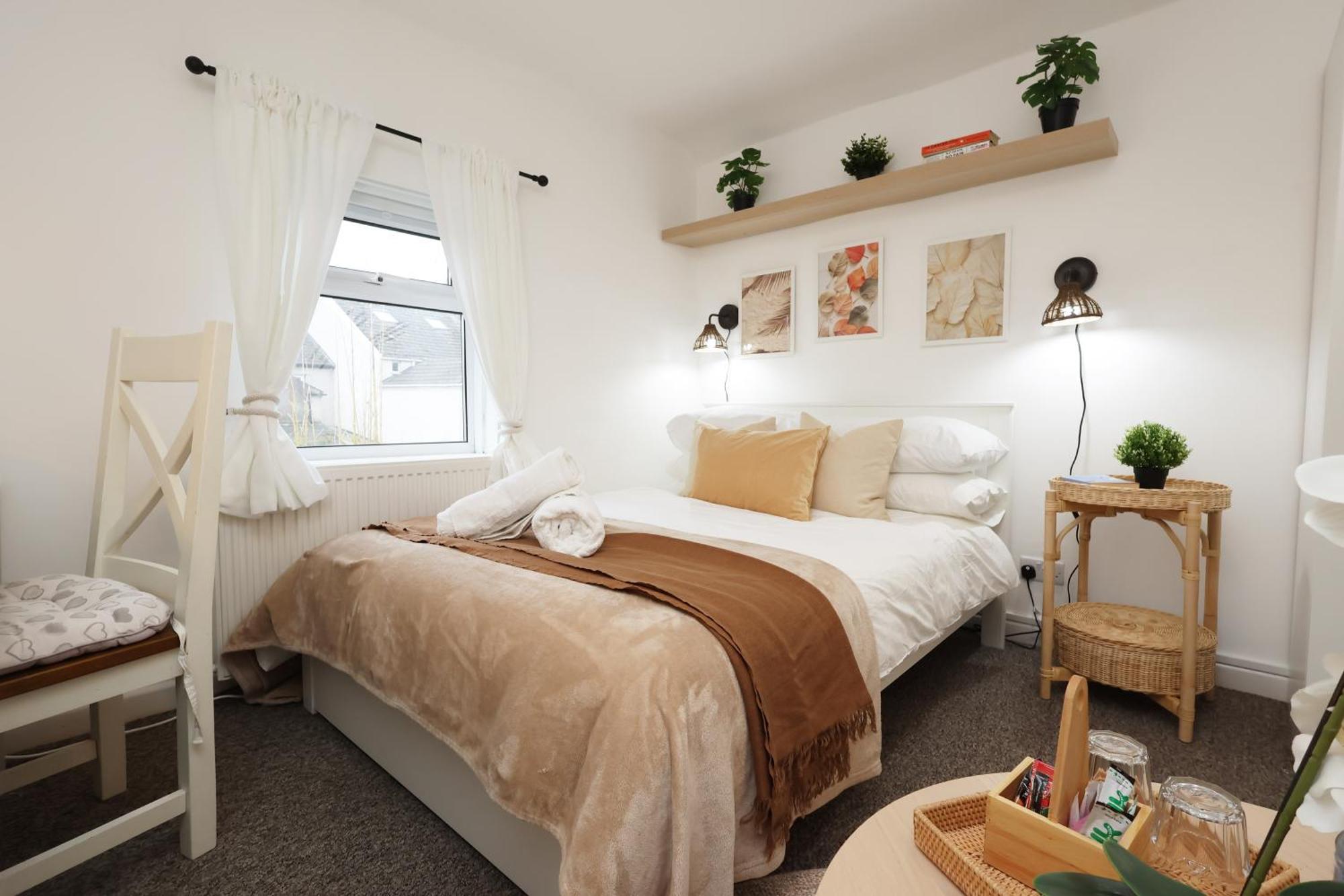 Cardiff City Guesthouse, Central Rooms, Fast Wi-Fi, On-Street Parking Esterno foto