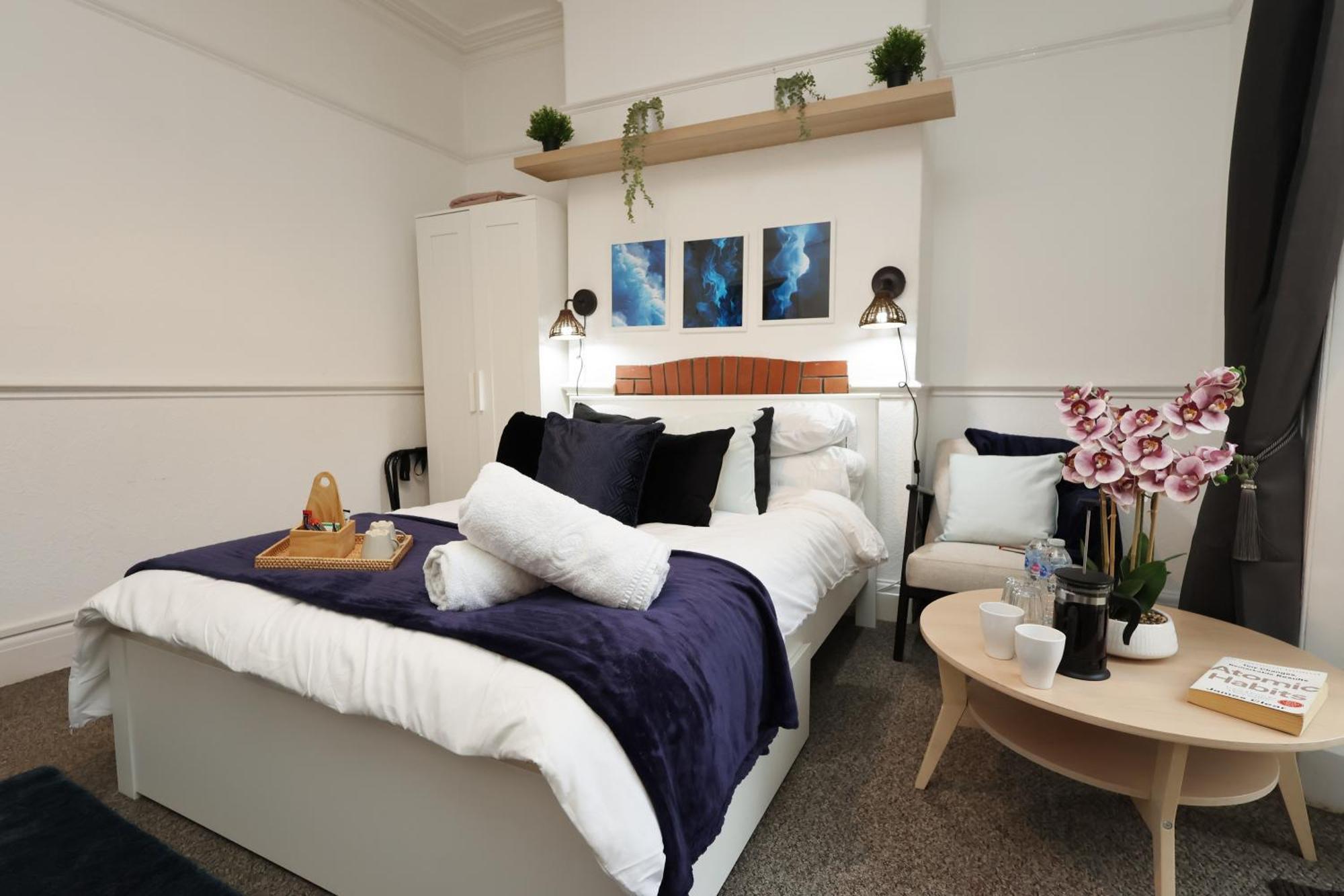 Cardiff City Guesthouse, Central Rooms, Fast Wi-Fi, On-Street Parking Esterno foto