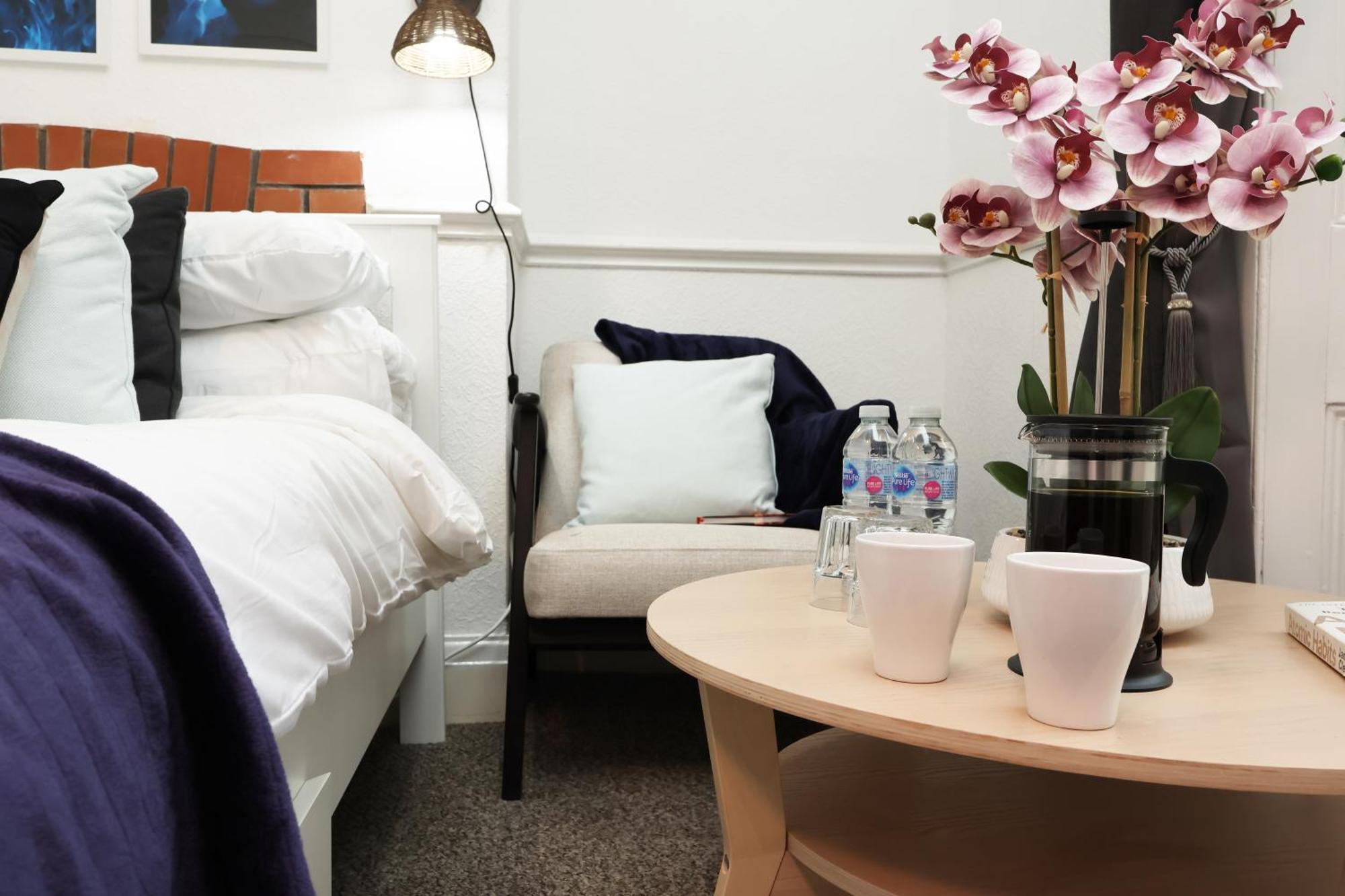 Cardiff City Guesthouse, Central Rooms, Fast Wi-Fi, On-Street Parking Esterno foto