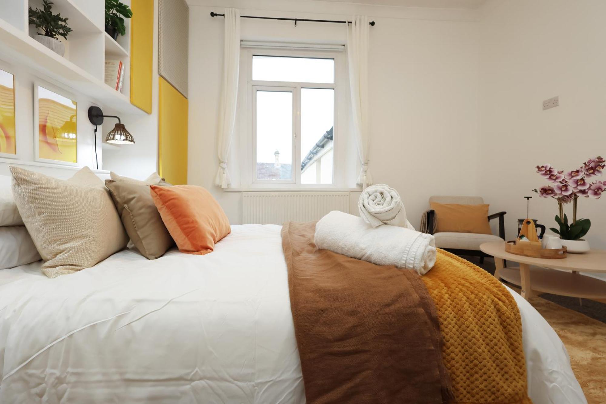 Cardiff City Guesthouse, Central Rooms, Fast Wi-Fi, On-Street Parking Esterno foto