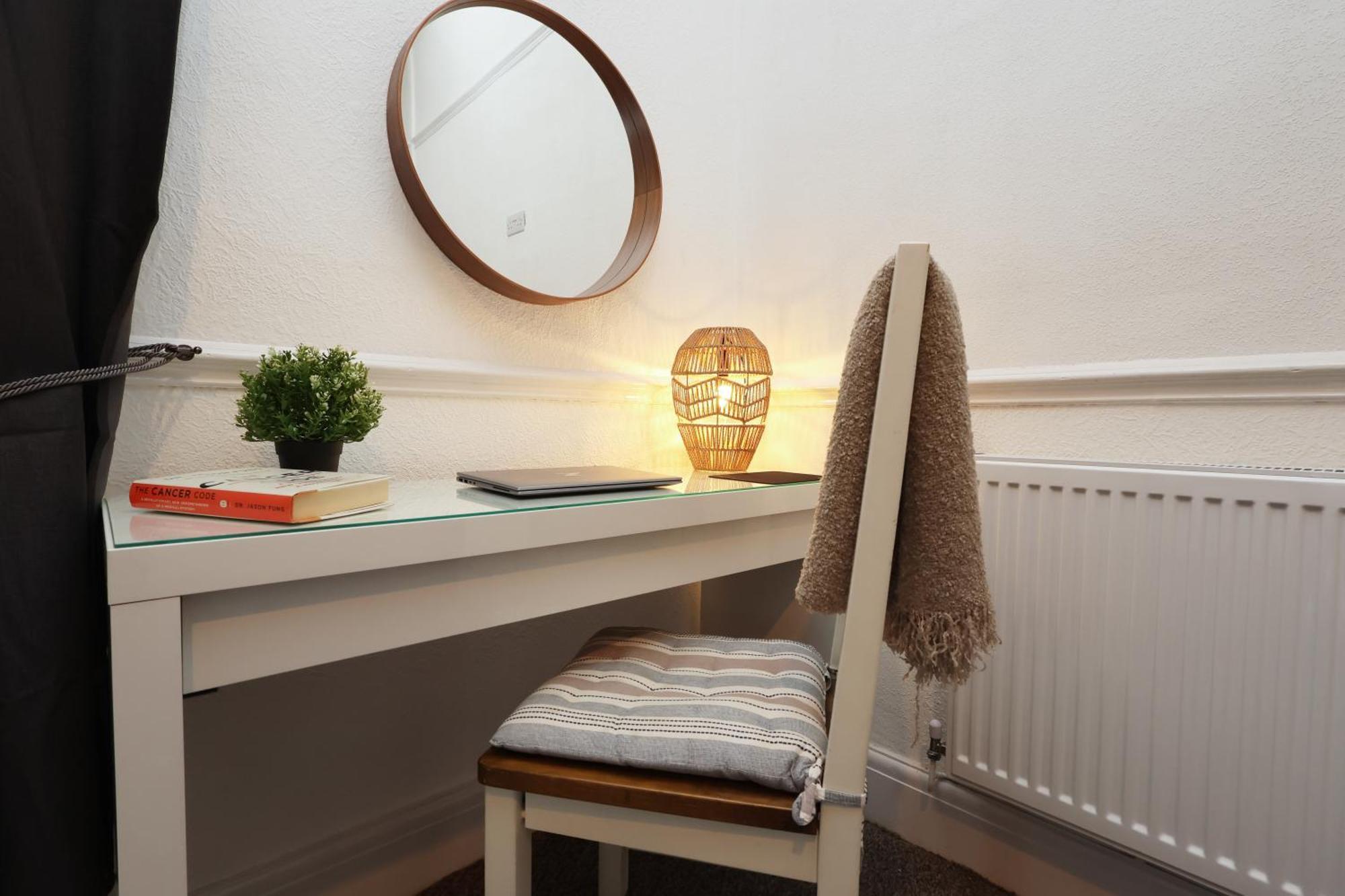 Cardiff City Guesthouse, Central Rooms, Fast Wi-Fi, On-Street Parking Esterno foto